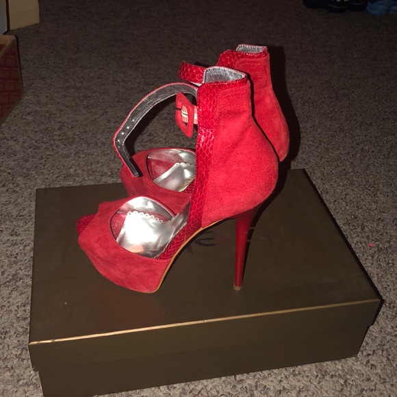 Platforms - Picture 3 of 4